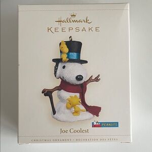 Hallmark Keepsake Peanuts Ornament Joe Coolest Snoopy Is a Snowman 2006